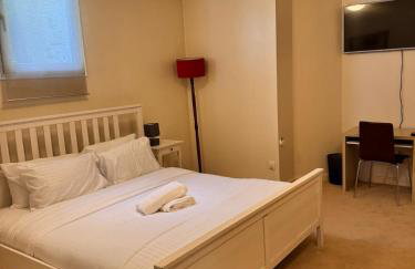 BEC Chambers-Stone Villa - Foto 1