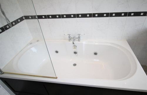 Whitley Bay - Sleeps 6 - Parking - Fast Wifi - Dogs Welcome - Foto 14