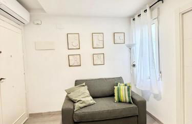 Metro Avenida de América 11 AMCH Hospedaje - Photo 1