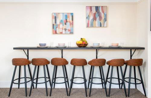 Long Stays-4bed house-Parking-By FabAccommodation - Foto 17