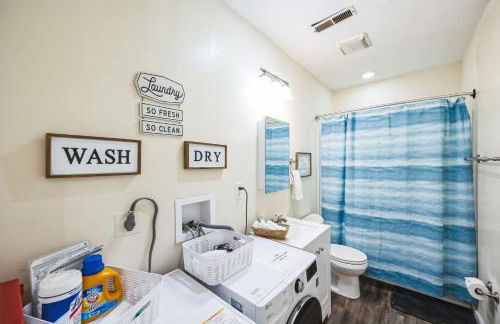 Charming Getaway on Ash St- Minutes from Cinci - Photo 1