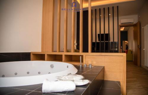 Belladonna Luxury Apartment - Photo 14