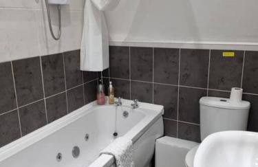 Make yourself at home! Large Rooms, Comfy - Foto 17