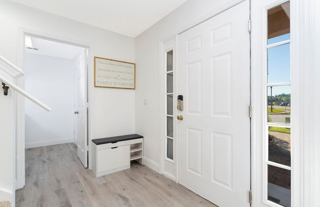 Beautiful 5Bd Single Family w Game Room 106 Lake Wilson Preserve - Foto 5