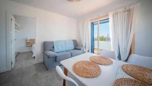 R154 - Apartamento Frente AL MAR EN Coma-ruga 3 - Photo 4