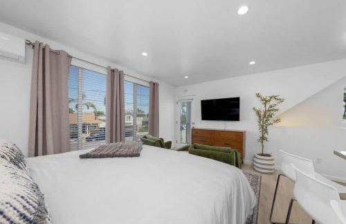 Modern Urban Escape Rooftop & Walkable Fun - Foto 17