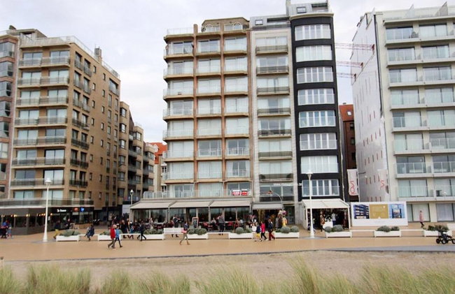 Apartment in Nieuwpoort With sea Beach - Photo 17