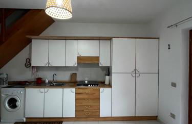 Villetta MP casa sviluppata su due piani con doppia veranda e parcheggio privato - Foto 21