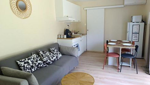 Studio climatisé-terrasse-Netflix-jardin à 10 min de Cassis - Foto 5