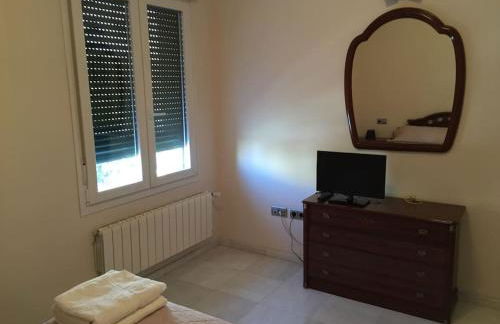 Amplio Piso en Nervión, Excelente zona de la ciudad. - Foto 9