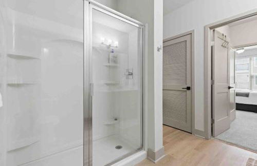 Luxurious Living 5 Min From Downtown - Foto 17