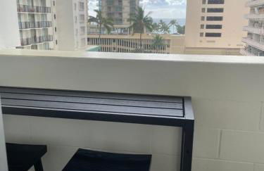 Contemporary Ocean View Suite - Heart of Waikiki! - Foto 23
