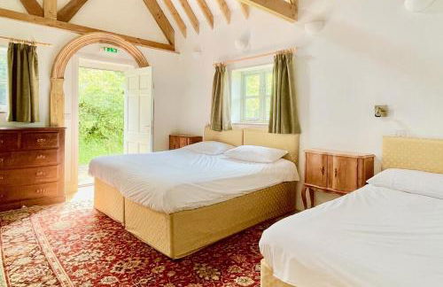 House on the Brooks Self catering Holiday let South Downs West Sussex Sleeps 14 - Foto 16