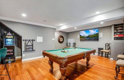 5 bed 4 bath and Pet friendly - Photo 44