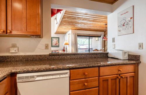 Courchevel #15 - 2 Bedroom, 2 Bathroom, Sleeps 6! Just steps to Canyon Lodge! - Foto 8