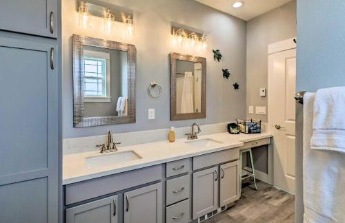 Ocean Shores Getaway with Fireplace and Hot Tub! - Foto 14