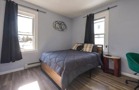 Three BR near MetLife - Pet Friendly with Parking - Foto 16