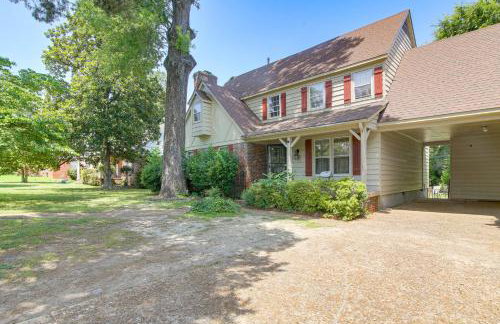 Stay and Play in Memphis Family Home with Yard! - Foto 24