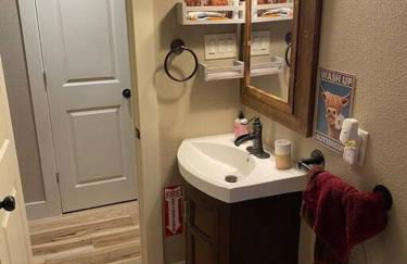 Stockyards-Walk 1 Block to StockYards-Cowboy Cabin - Photo 24