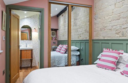 Copper Beech Cottage - Photo 9