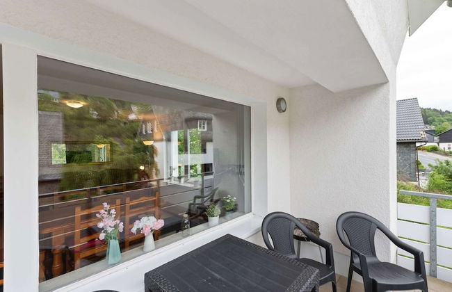 Schones Ferienhaus in Winterberg mit Terrasse - Foto 17