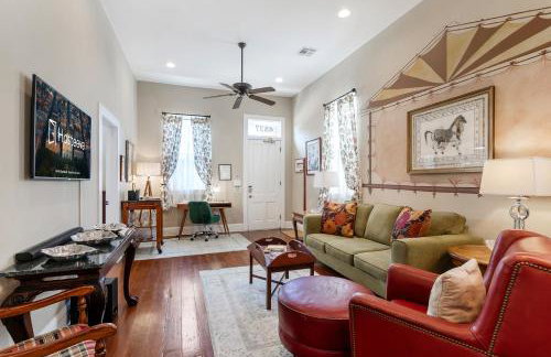 Renovated Historic 4BR House Near Magazine St & Uptown - Photo 15