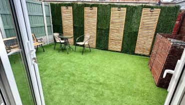 Stylish 3 Bed Home Near Oxton Village & Liverpool - Foto 2, Garden, Garden view