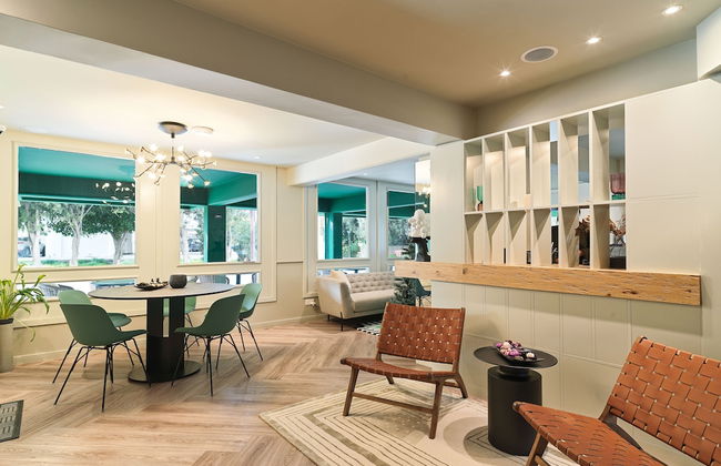 LIV The City Suites - Foto 3