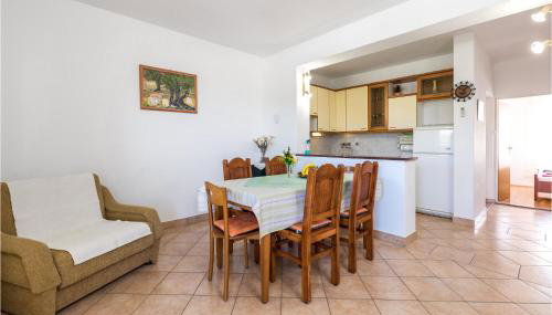 Cozy Apartment In Potocnica With Wifi - Foto 4