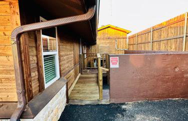 Golden Hour Getaway - Photo 39