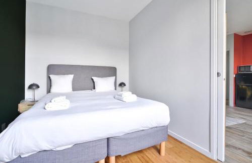 Lovely 1BR flat with direct access to subway, tram, and RER - Foto 14