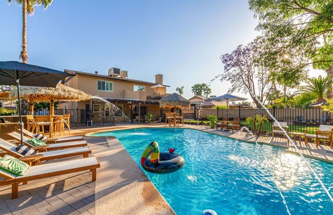 Tiki Paradise w Htd Pool Putt Grn Tiki Bar - Photo 41