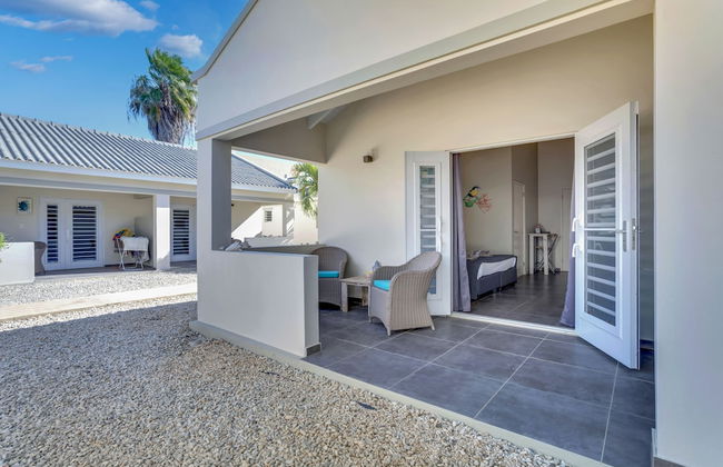 All Seasons Apartments - Photo 11