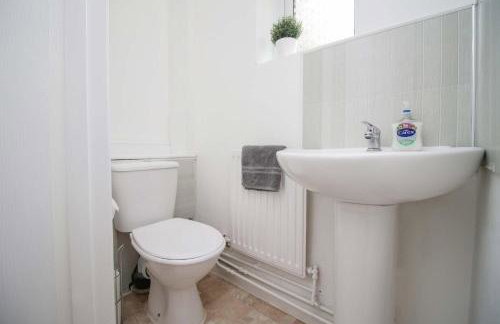 The Lockett Wonderful Large Bungalow Plympton, Plymouth Free Parking By STAE-Homes - Foto 24