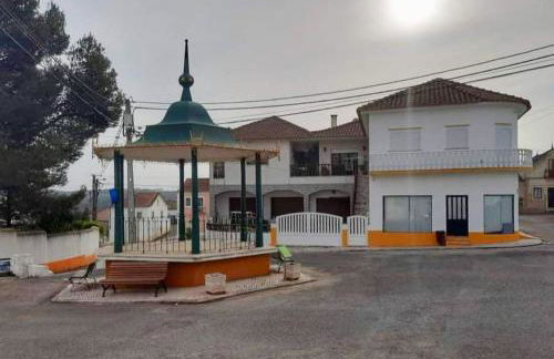 CASA DO NINHO - Entre o Campo e a Praia - Foto 1