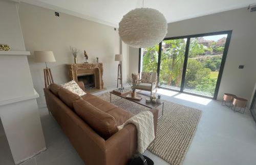 ULTIMATE LUXURY DREAM VILLA with 7 BEDROOMS, GYM, SPA and INFINITY POOL - Photo 17