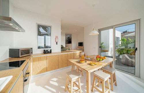 Casas da Vargem shared swimming pool by An Island Apart - Foto 34