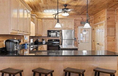 Cozy Cabin Game Room Fire Pit Grill Spa - Foto 18