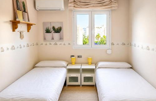 Apartamento 110m - Vistas Rambla - AC - WiFi - Parking - Centro - Foto 16