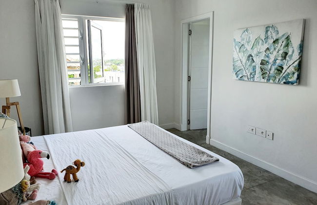 Luxury beachfront villa with private pool and cozy Pavillon with private jacuzzi on rooftop terrace - Photo 4