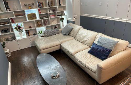 Unique Luxury Home in the heart of London. Air conditioned with private garden - Photo 28