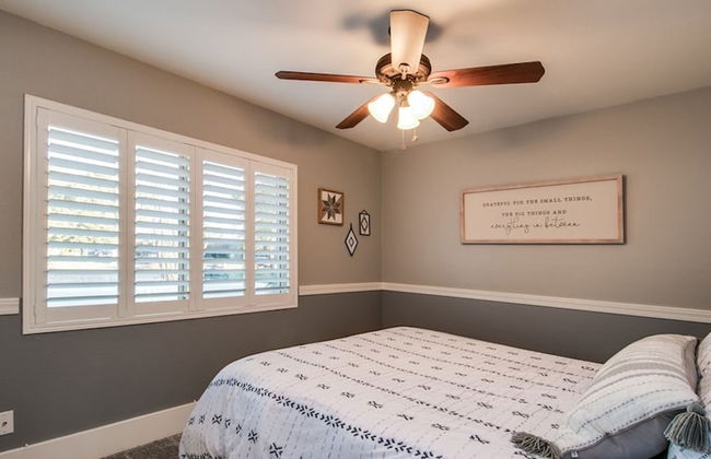 Relaxing 4 Bdrm Retreat in the Heart of Scottsdale - Foto 5