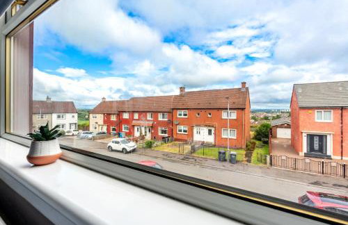 Scotia House -3 bed house in Larkhall with private driveway - Photo 19