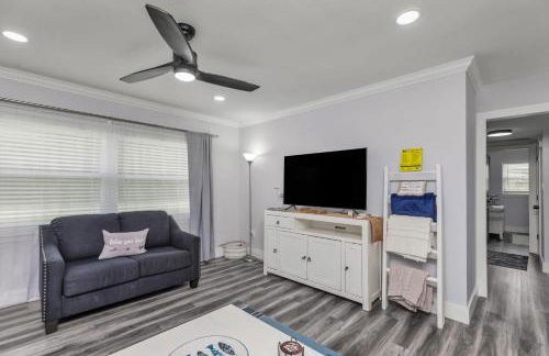 Memorial House - Ping Pong, Grill, Arcade, Beach! - Foto 13