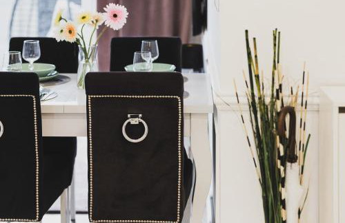 Stylish Two Bedroom Apartment Nasypowa by Noclegi Renters - Foto 14