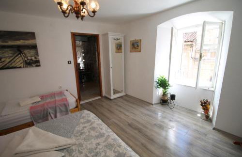 Apartments Coli-Apartman DORA - Photo 17