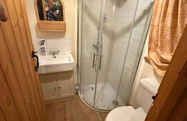 Detached property, beams, hot tub large garden - Photo 26