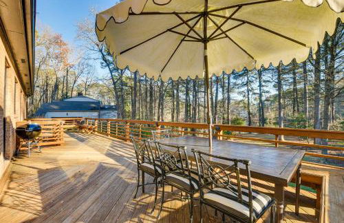 Lakefront Raleigh Home with Deck 12 Mi to Downtown! - Foto 28