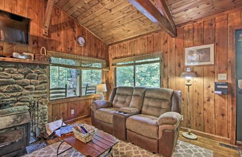 Secluded Stanardsville Cabin with 10 Acres and Hot Tub - Foto 10