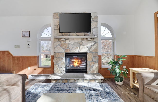 Sycamore Cove by Avantstay Hot Tub Game Rooms - Photo 7